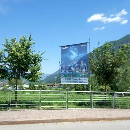 Ferienwohnung Mansarda A Carciato, Trilocale In Montagna Dimaro Exterior foto