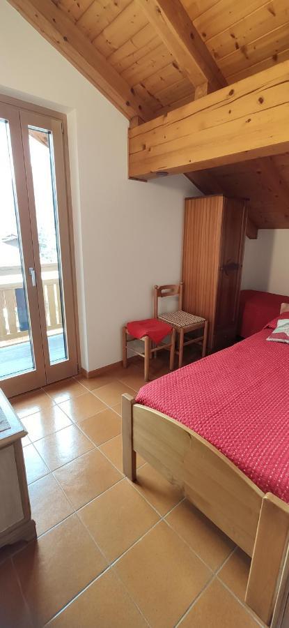 Apartment Mansarda A Carciato, Trilocale In Montagna *