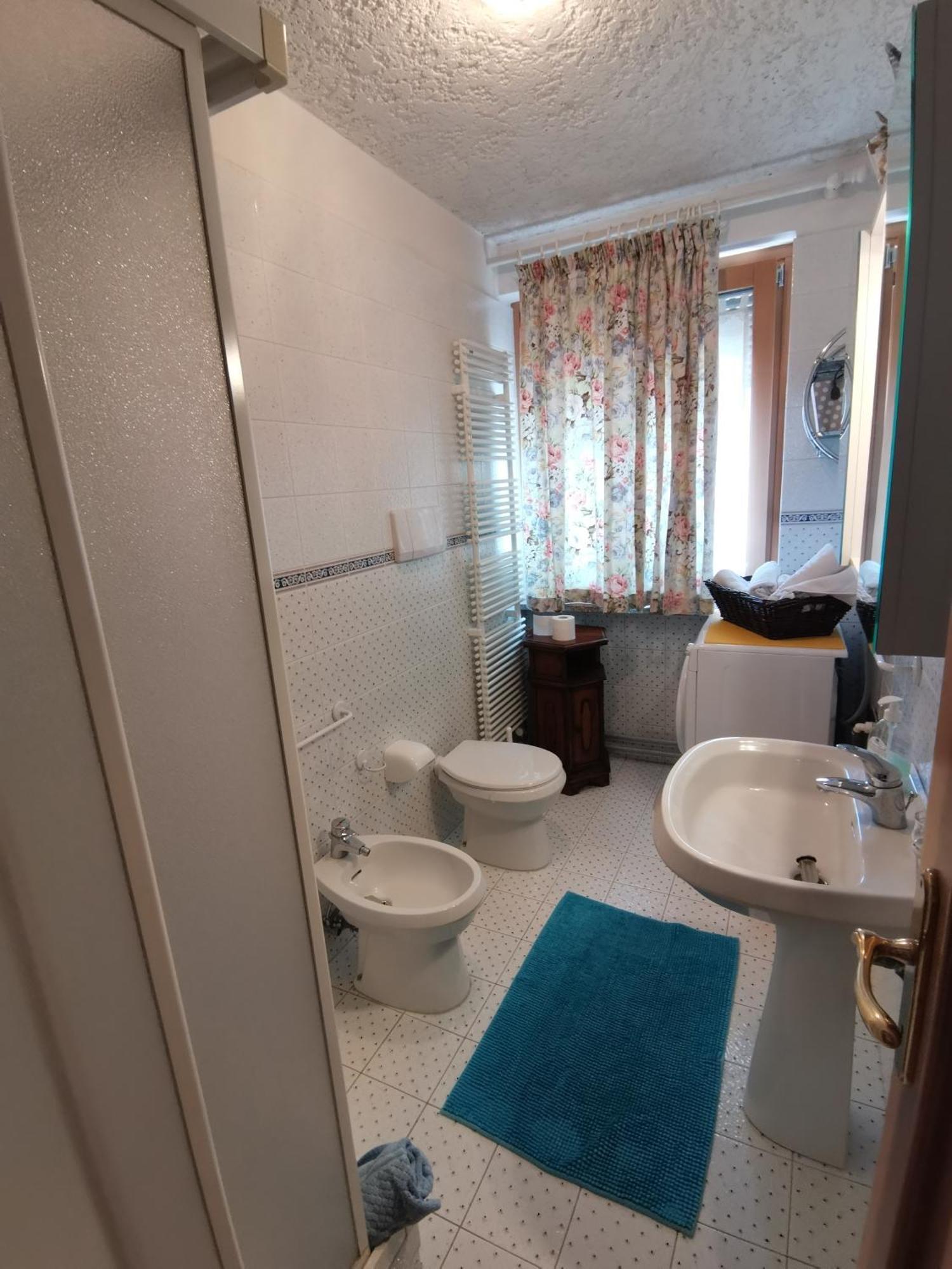 Apartment Mansarda A Carciato, Trilocale In Montagna