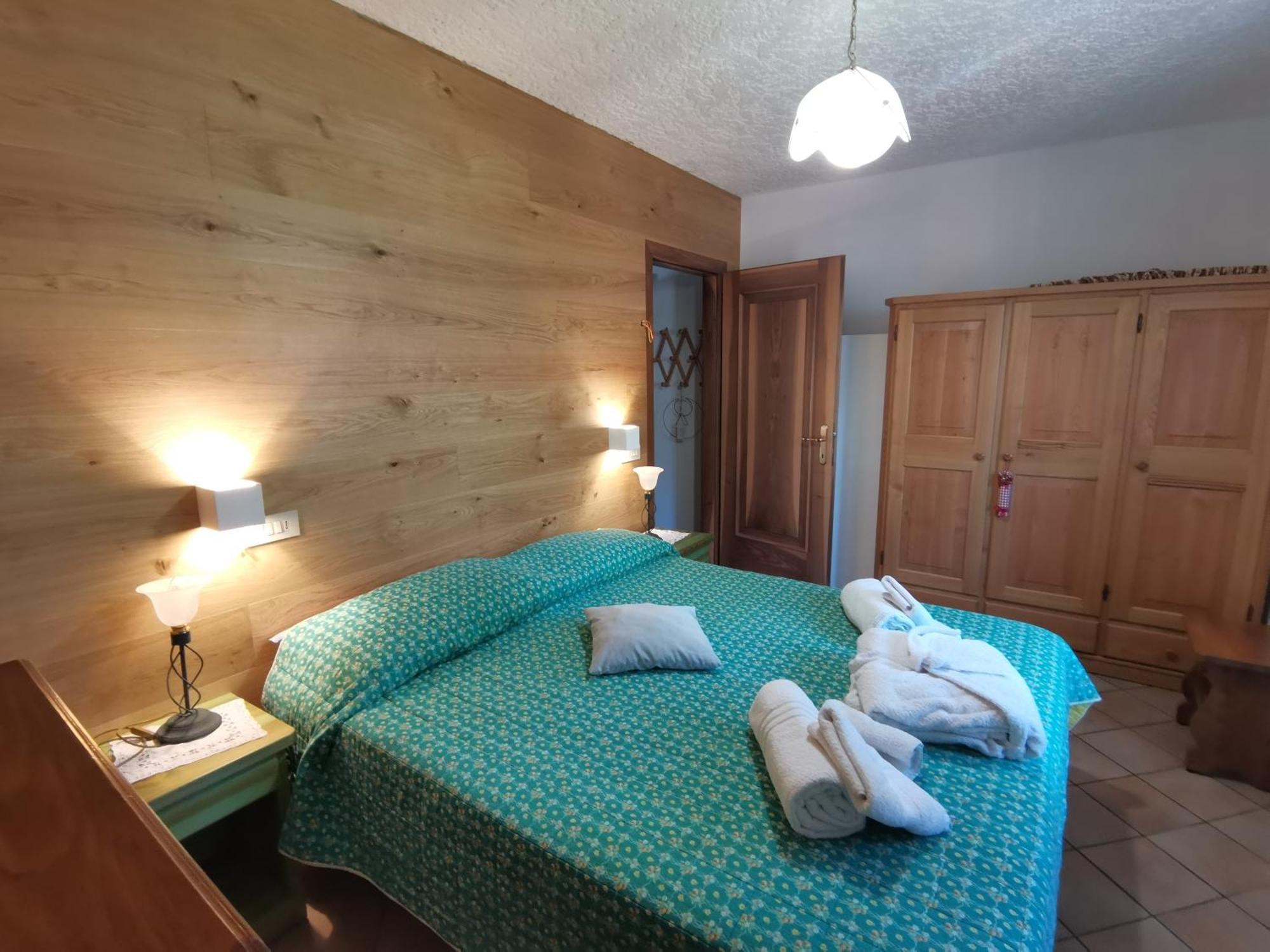Apartment Mansarda A Carciato, Trilocale In Montagna